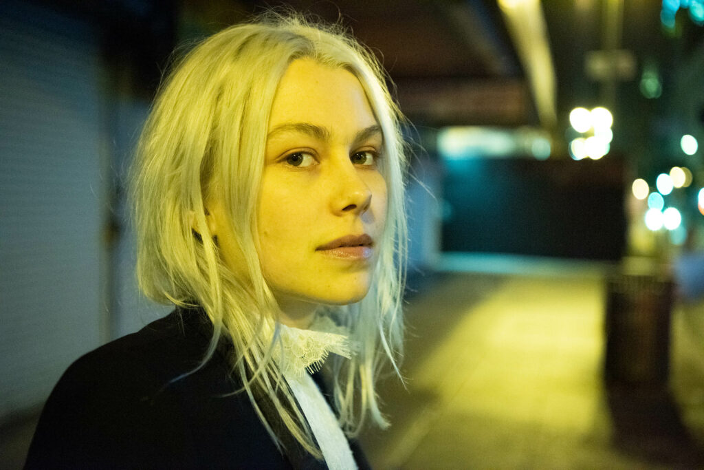 "I Saw The TV Glow": Phoebe Bridgers faz estreia como atriz 